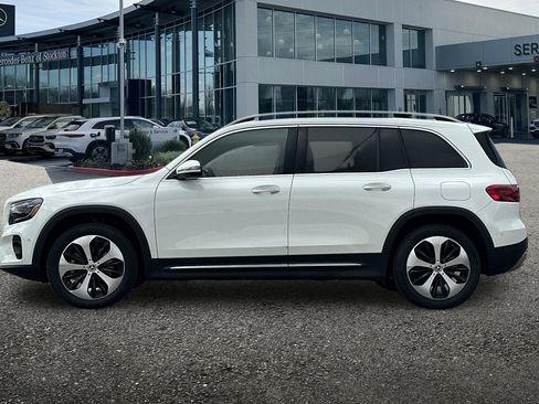Used 2025 Mercedes-Benz GLB 250 4MATIC image 7