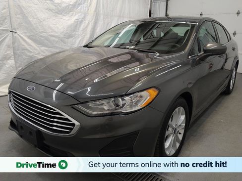Used 2019 Ford Fusion SE image 1