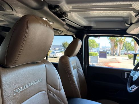 Used 2022 Jeep Wrangler Unlimited Rubicon 4xe w/ Safety Group image 16