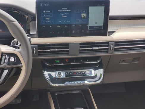 Certified 2023 Lincoln Corsair FWD image 27