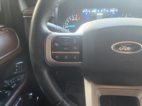 Used 2022 Ford Expedition Max Limited image 18