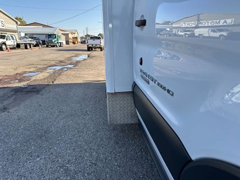 Used 2018 Ford Transit 350 156 DRW image 33