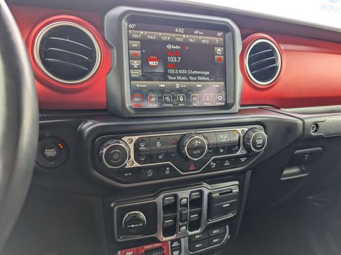 Used 2021 Jeep Gladiator Rubicon image 23