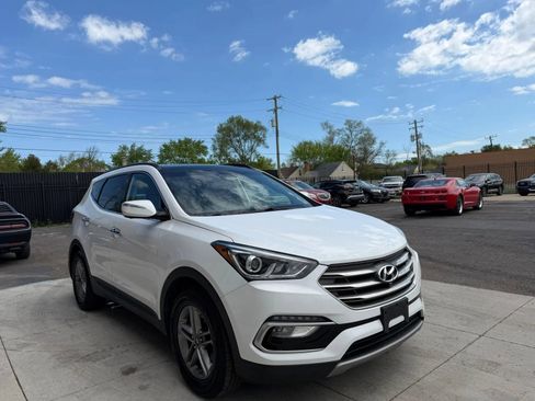 Used 2017 Hyundai Santa Fe Sport w/ 2.4L Tech Package 04 AWD/4WD image 3