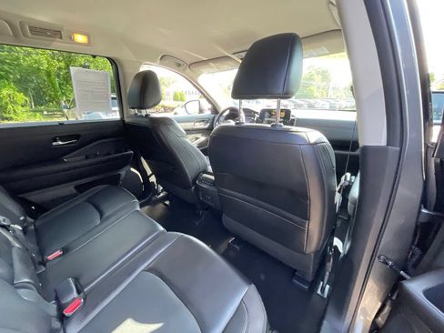 Certified 2023 Nissan Pathfinder SL AWD/4WD image 14