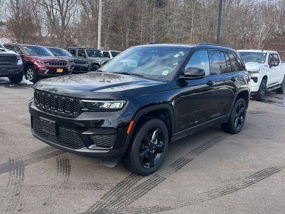 Used 2023 Jeep Grand Cherokee Altitude