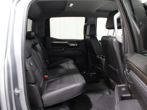 Used 2025 Chevrolet Silverado 1500 LT Trail Boss w/ Convenience Package II AWD/4WD image 23