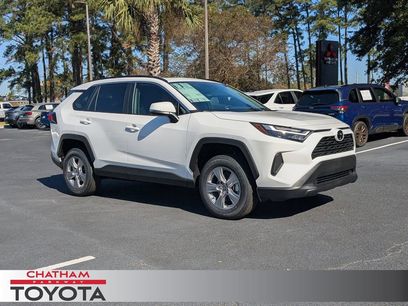 New 2025 Toyota RAV4 XLE w/ Convenience Package