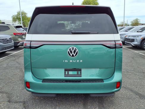 New 2025 Volkswagen ID. Buzz Pro S Plus image 5