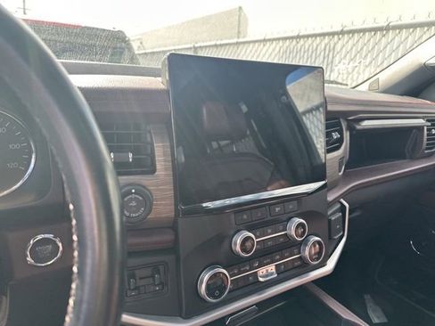 Used 2023 Ford Expedition Max Limited image 16