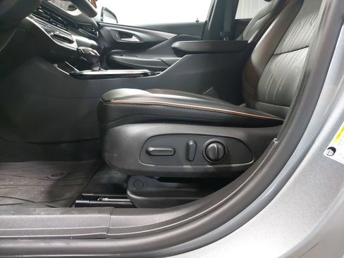 Used 2025 Buick Envista Preferred FWD image 29