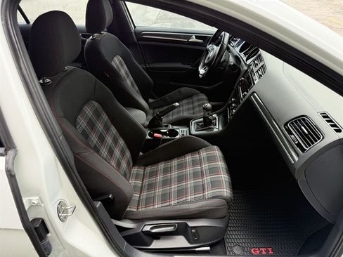 Used 2019 Volkswagen GTI Rabbit Edition FWD image 15