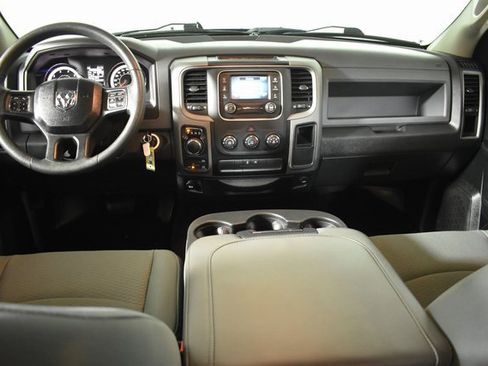 Used 2018 RAM 1500 Express w/ Express Value Package image 24