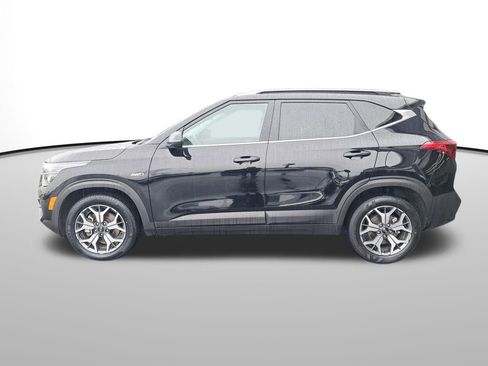 Used 2021 Kia Seltos EX image 2