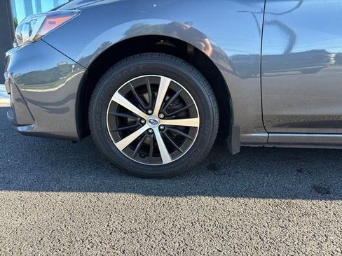 Used 2019 Subaru Impreza 2.0i Premium AWD/4WD image 11