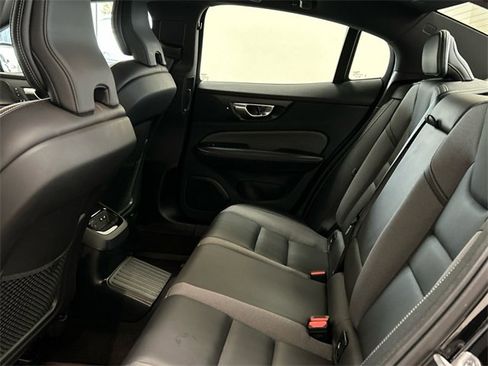 Certified 2024 Volvo S60 T8 Plus image 21