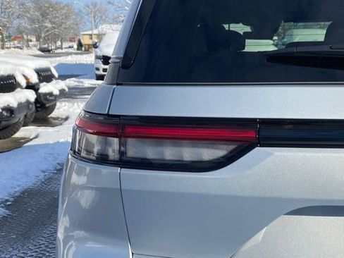 New 2026 Jeep Grand Cherokee Limited image 14