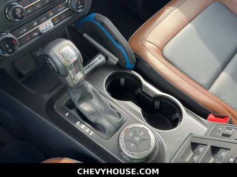 Used 2022 Ford Bronco Outer Banks AWD/4WD image 19