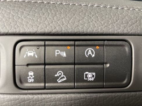 Used 2023 GMC Yukon XL Denali w/ Max Trailering Package image 38