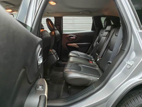 Used 2017 Jeep Cherokee High Altitude FWD image 15