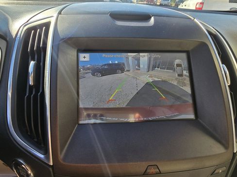 Used 2017 Ford Edge Titanium w/ Technology Package image 31