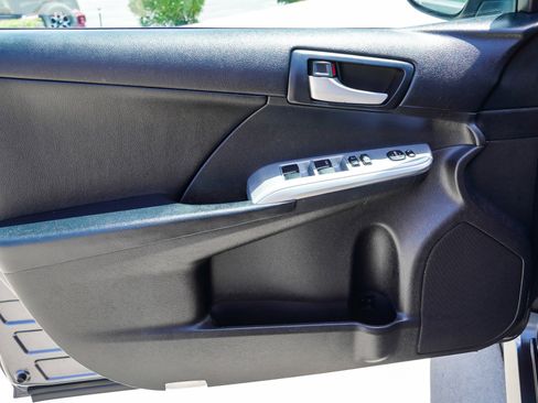 Used 2013 Toyota Camry SE FWD image 20