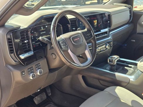 Used 2022 GMC Sierra 1500 SLT w/ SLT Premium Package image 10
