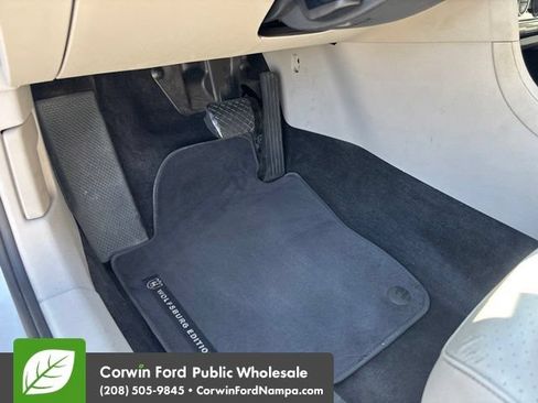Used 2018 Volkswagen Passat 2.0T SE w/ SE Lighting Package FWD image 25