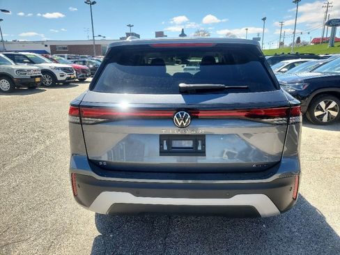 New 2026 Volkswagen Tiguan SE AWD/4WD image 6