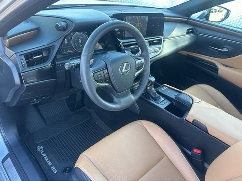Used 2022 Lexus ES 300h w/ Premium Package image 21