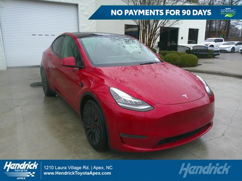 Used 2023 Tesla Model Y Long Range image 1