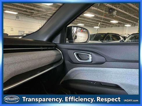 Used 2023 Jeep Compass Latitude AWD/4WD image 33