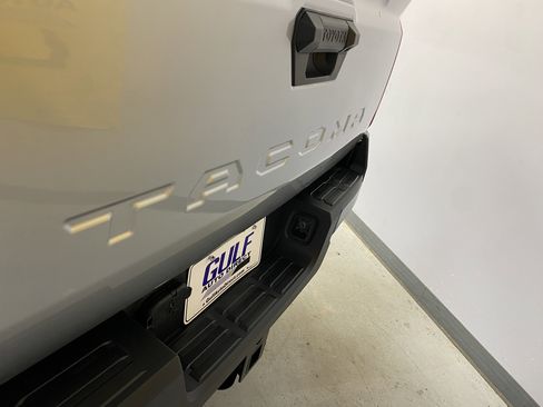 Used 2025 Toyota Tacoma SR image 16