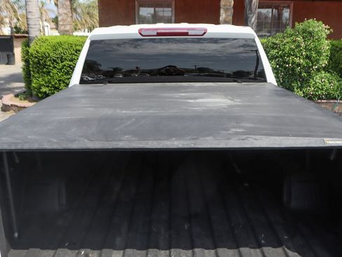Used 2021 GMC Sierra 1500 Elevation RWD image 9