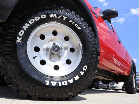Used 2005 Ford Ranger FX4 AWD/4WD image 25