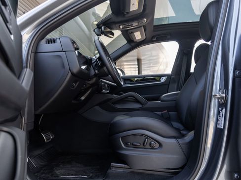 New 2026 Porsche Cayenne S image 22