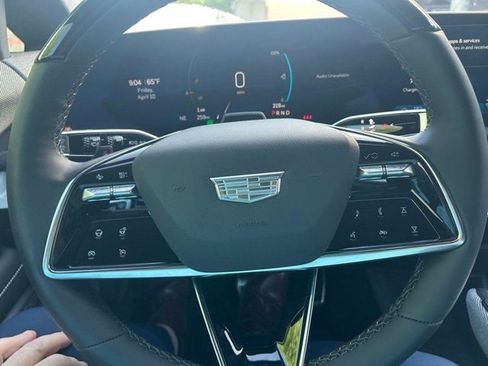 Certified 2025 Cadillac Optiq Sport 1 image 15