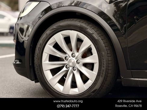 Used 2018 Tesla Model X 100D image 22