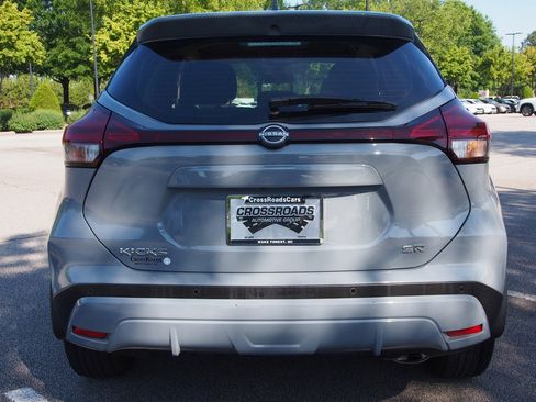 Used 2024 Nissan Kicks SR FWD image 6