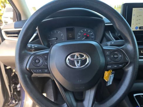 Used 2024 Toyota Corolla LE FWD image 22