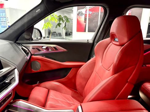 Used 2023 BMW XM image 13