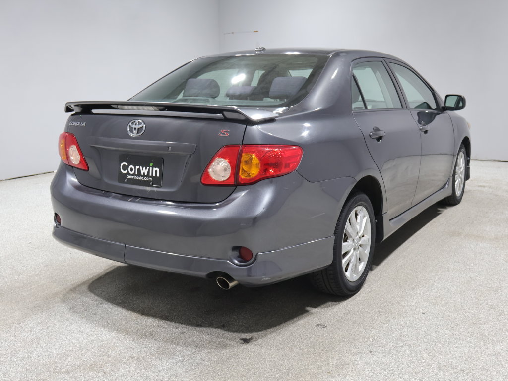 Used 2009 Toyota Corolla S w/ Sport Pkg FWD image 2