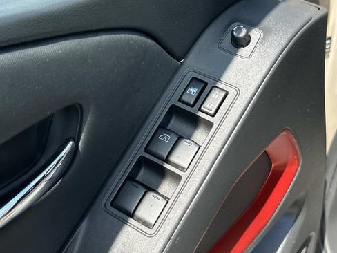 Used 2024 Nissan Frontier Pro-X RWD image 28