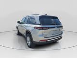 Used 2024 Jeep Grand Cherokee Laredo X w/ Luxury Tech Group I image 3