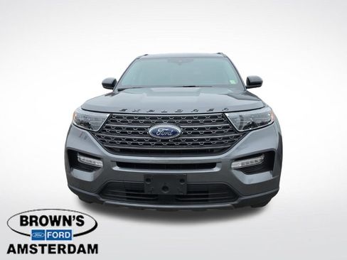 Used 2023 Ford Explorer XLT w/ Equipment Group 202A AWD/4WD image 2