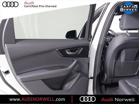 Certified 2025 Audi Q7 2.0T Premium w/ Convenience Package image 23