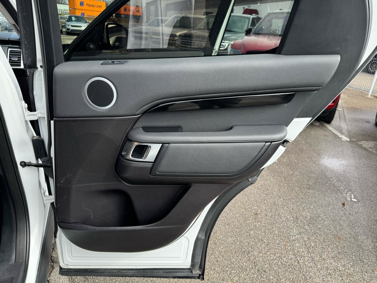 Used 2017 Land Rover Discovery SE AWD/4WD image 20