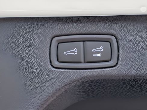 New 2026 Porsche Macan 4 Electric image 19