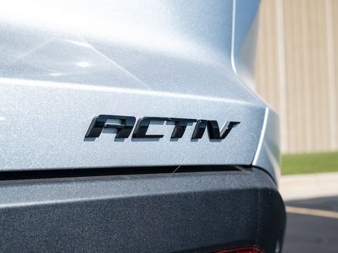 New 2026 Chevrolet Equinox ACTIV w/ LPO, Floor Liner Package image 12