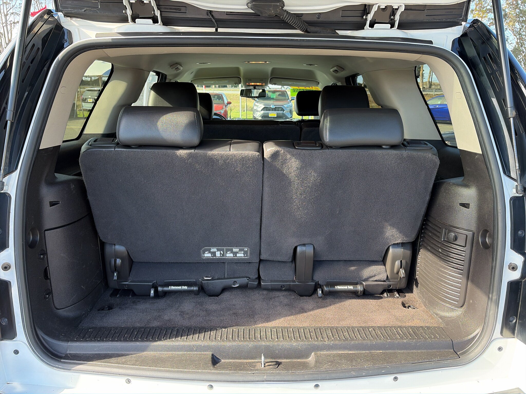 Used 2014 GMC Yukon SLT AWD/4WD image 16